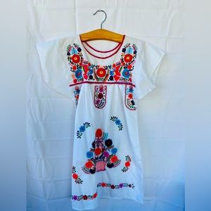 Embroidered Mexican Dress (WOMENS) size M